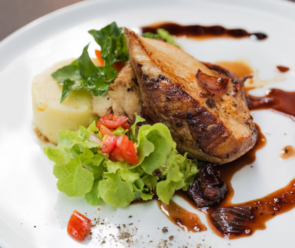 Tournedos de pintade, de la ferme des Hautes Granges à Montbert