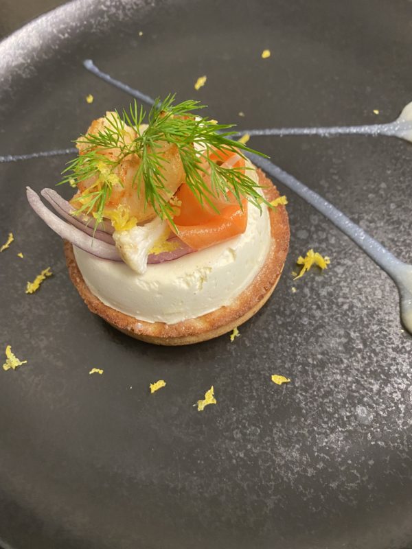 Financier et mousse de St Jacques, légumes et crevette