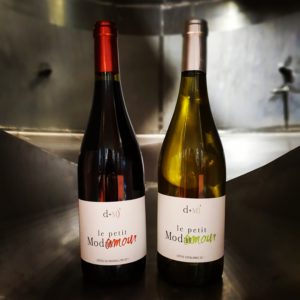 Pour la St Valentin 2 vins étonnants du Domaine MODAT: Le Petit ModAt'mour BIO. Il accompagnera parfaitement votre repas.
